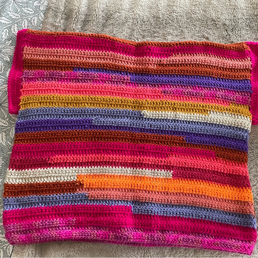 Colorful Crochet sleeveless sweater